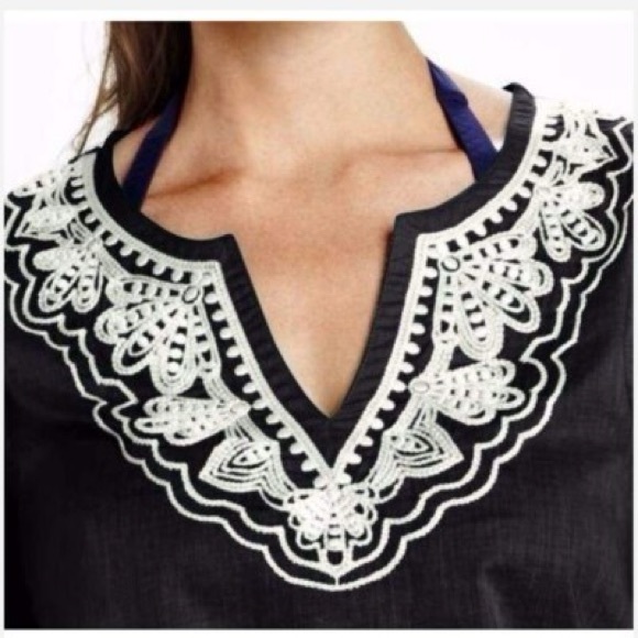 Black Tunic beach cover with White Embroidered V-Neck - Picture 7 of 7